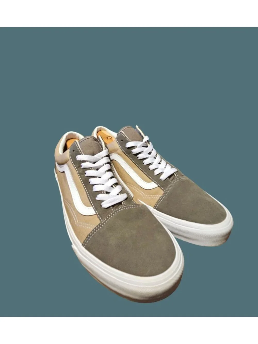 Vans very good